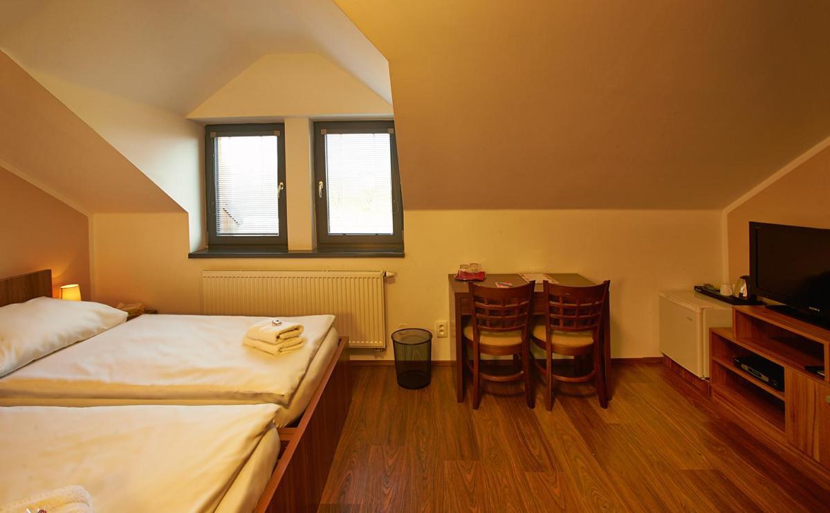Hotel Horse Riding - Jezdecky Areal Tršice Szoba fotó