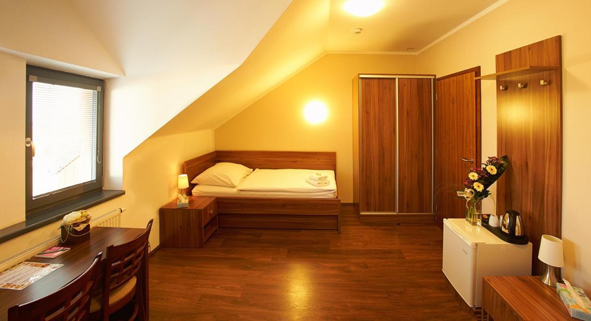 Hotel Horse Riding - Jezdecky Areal Tršice Szoba fotó