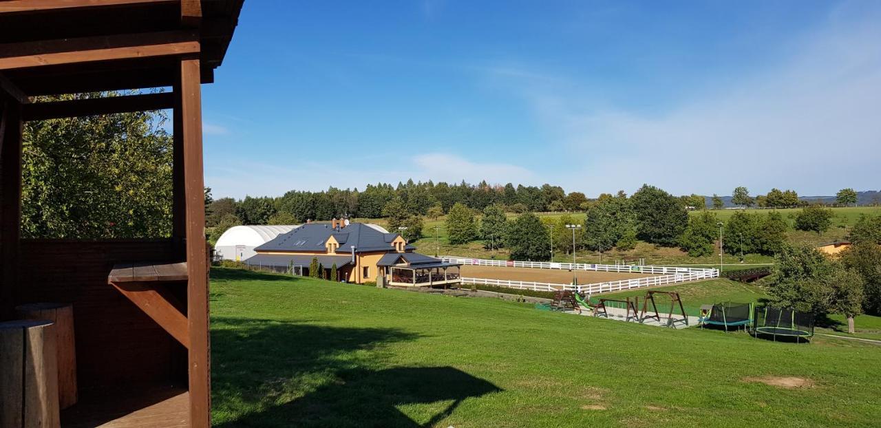 Hotel Horse Riding - Jezdecky Areal Tršice Kültér fotó