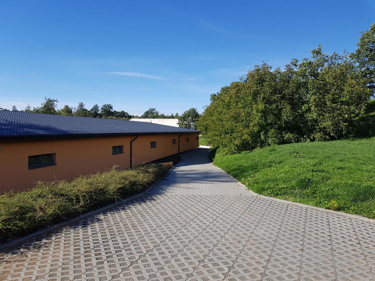 Hotel Horse Riding - Jezdecky Areal Tršice Kültér fotó